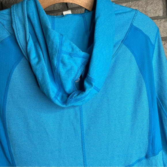 Lululemon Quarter Zip Hooded Pullover - Picture 5 of 8